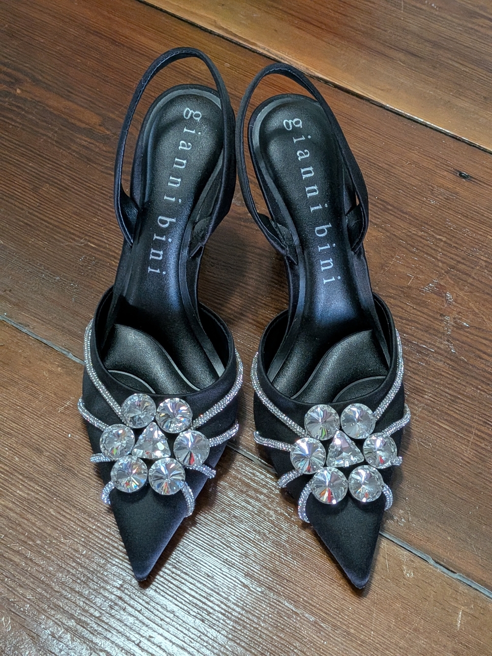 NWOT NEVER WORN!! Gianni Bini Black Embellished Slingback Heels 8